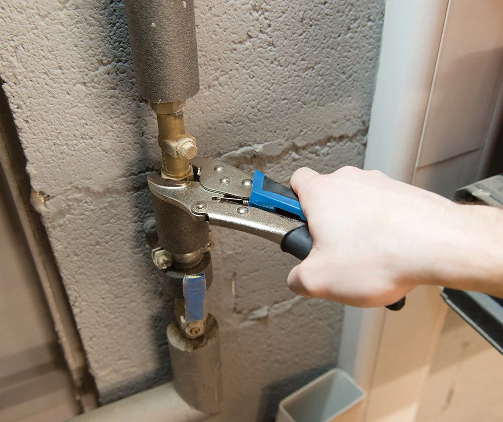 Silverline 675268 Self Locking Soft-Grip Pliers Set 3pce 3pce 4 Silverline 675268 Self Locking Soft-Grip Pliers Set 3pce 3pce - Image 2